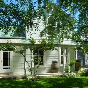  Bed & Breakfast The Saddlery New Zealand